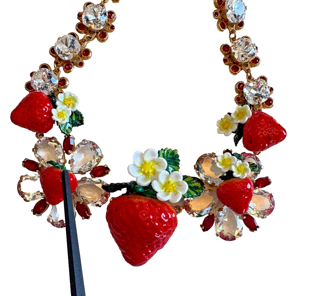 Dolce & Gabbana Halskette mit FRUIT-Anhängern aus goldfarbenem Messing, Blumen und Kristall-Logo