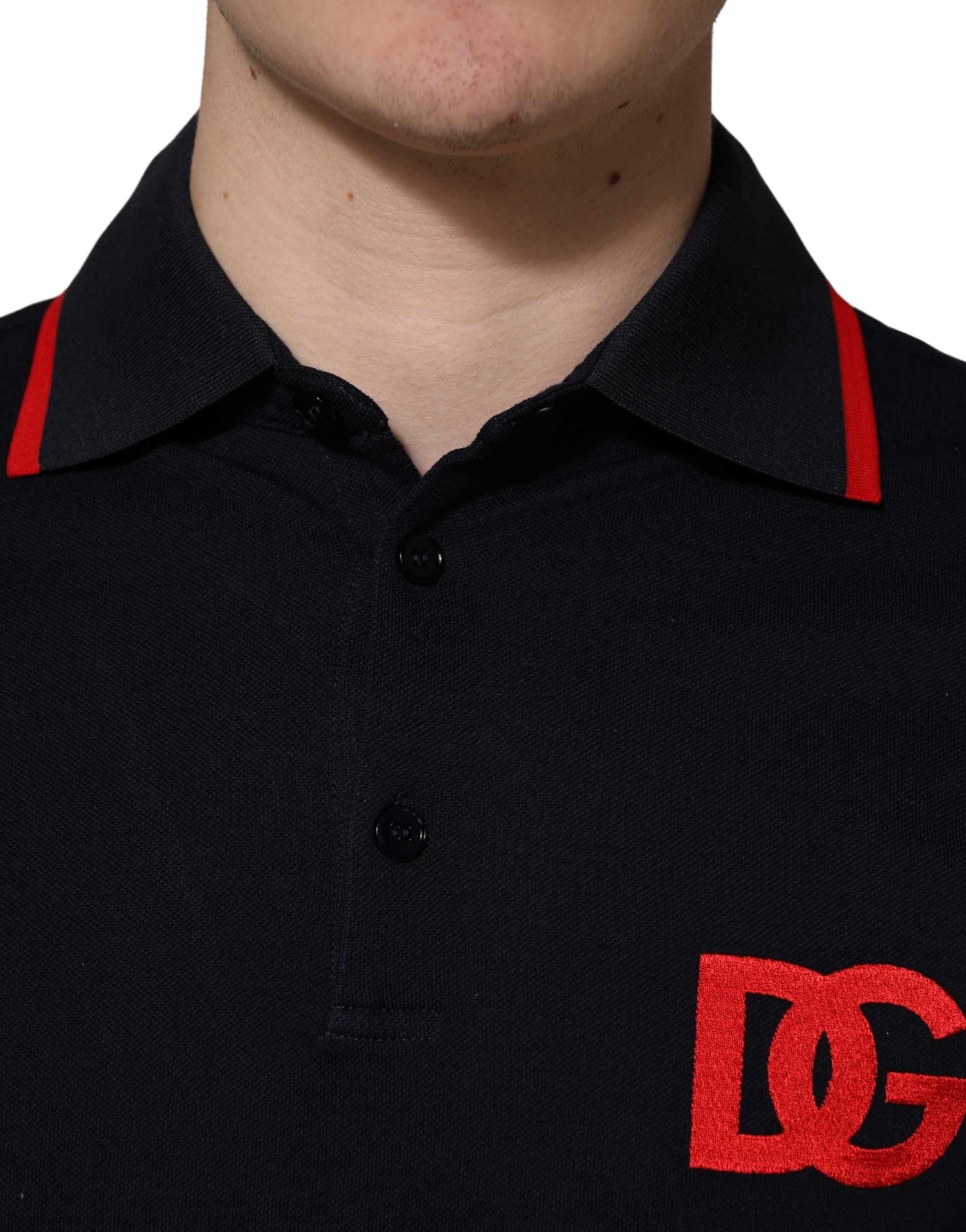 Dolce & Gabbana Schwarzes Polo-Shirt mit DG-Logo-Print und kurzen Ärmeln