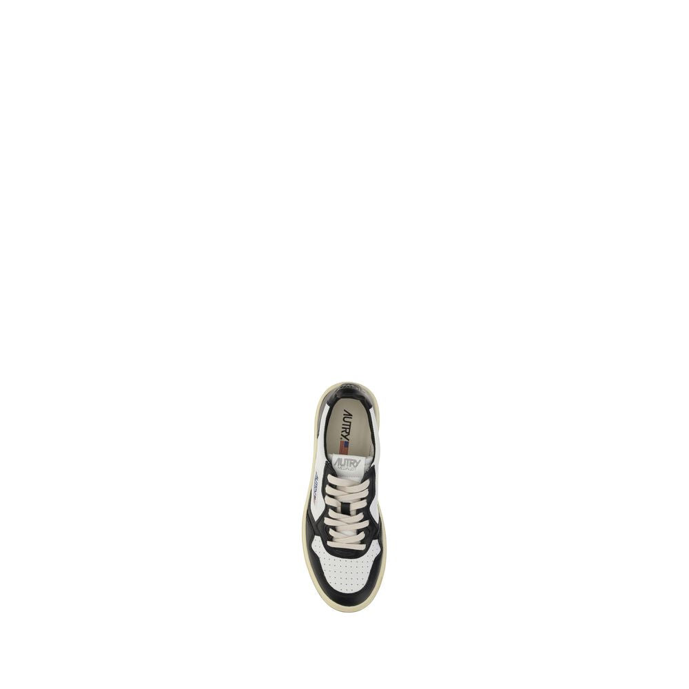 Autry Weiße Kalbsleder Bos Taurus Athletic Sneaker