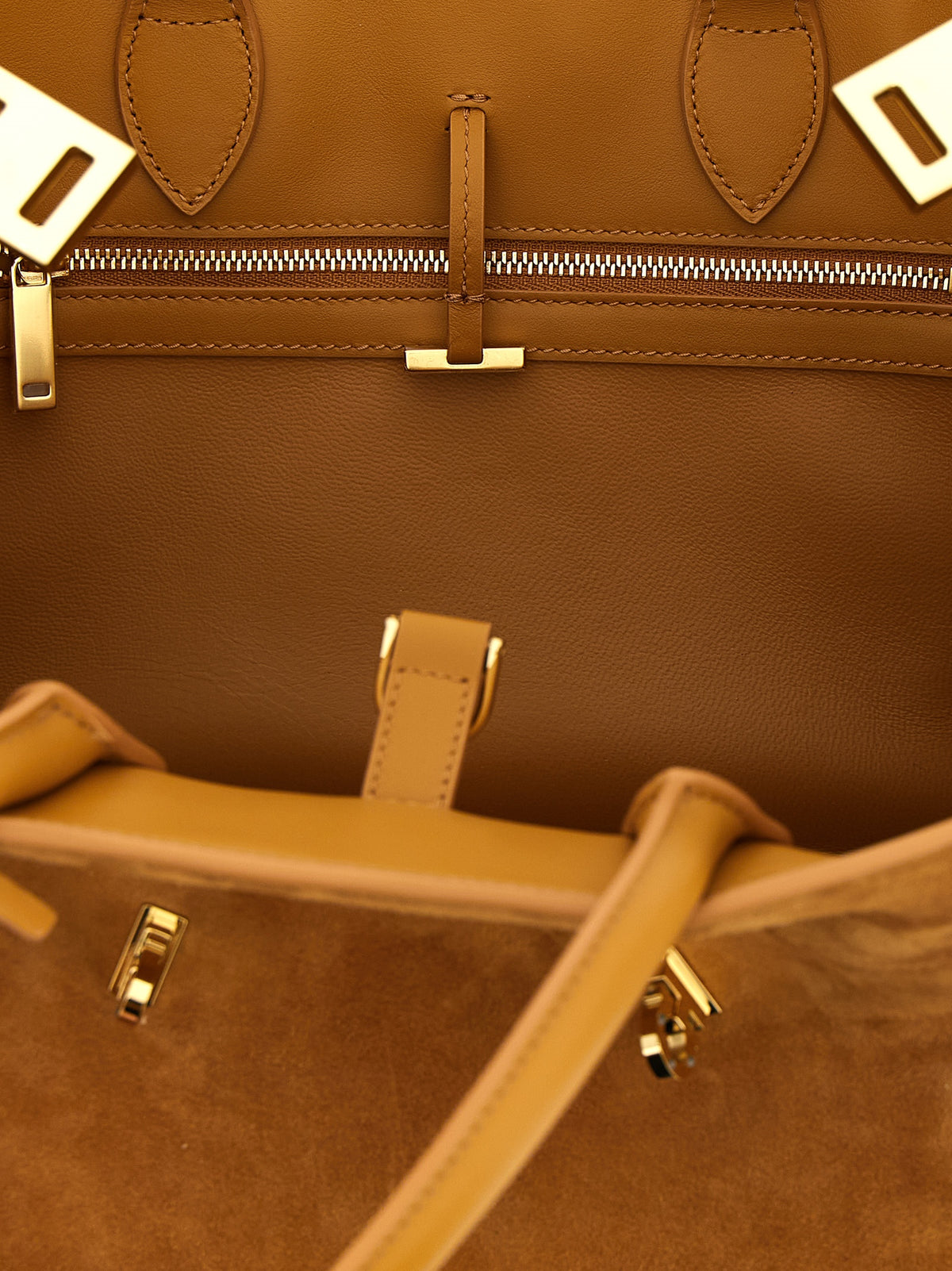 Ferragamo Beige Ziegenleder Handtasche