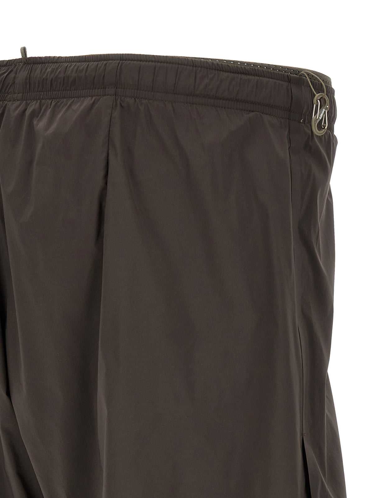 SATISFY Graue Bermuda-Shorts aus Nylon
