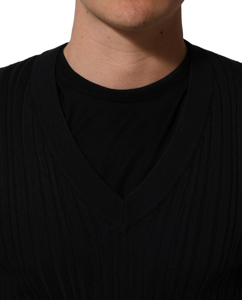 Dolce & Gabbana Schwarzer V-Ausschnitt Pullover aus Seidenmischung für Herren