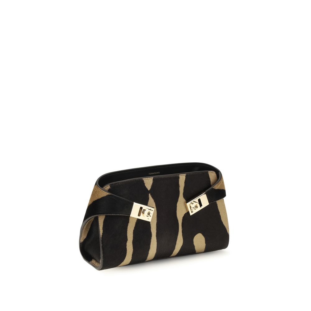 Ferragamo Schultertasche in Braun