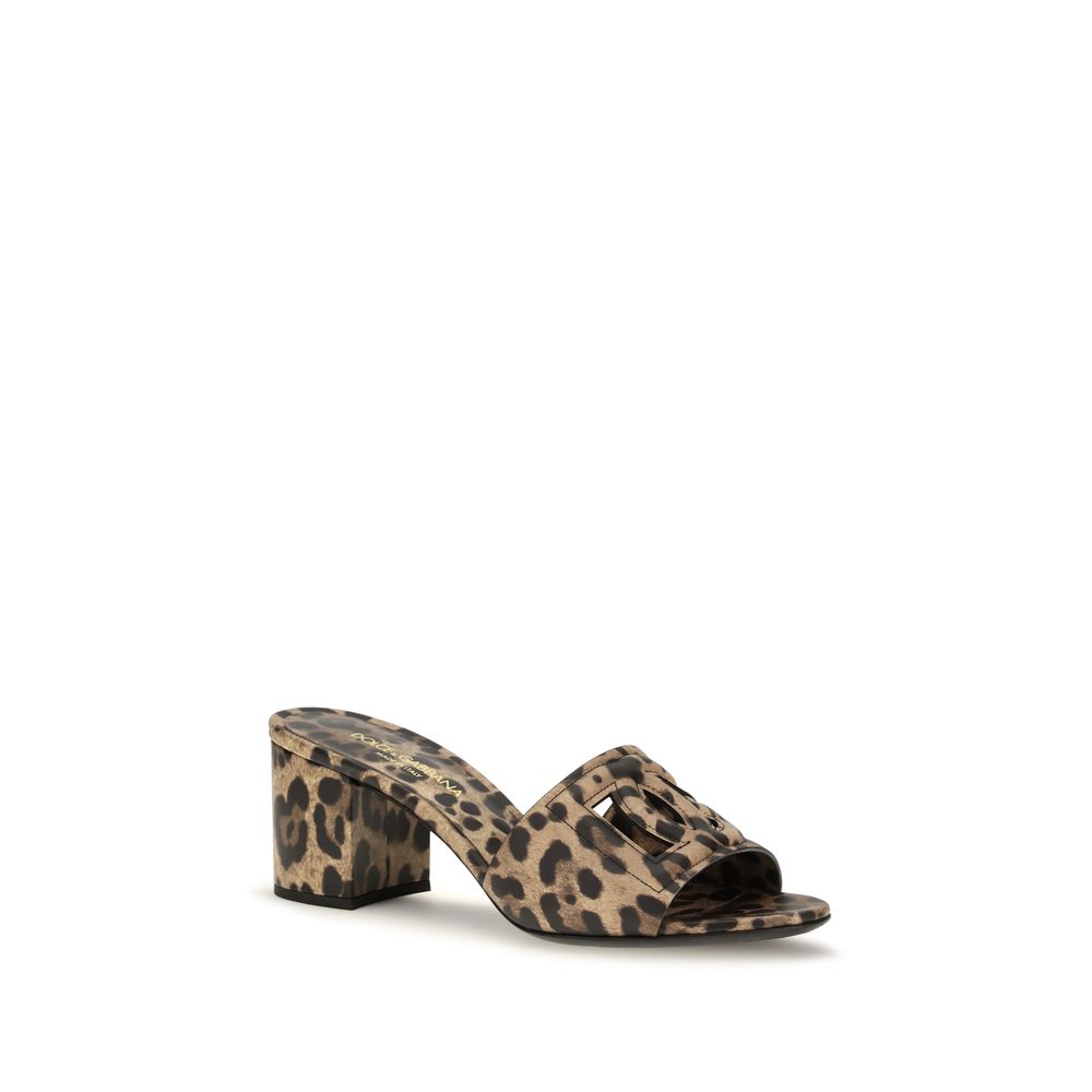 Dolce & Gabbana Beige Kalbsleder Bos Taurus Mules