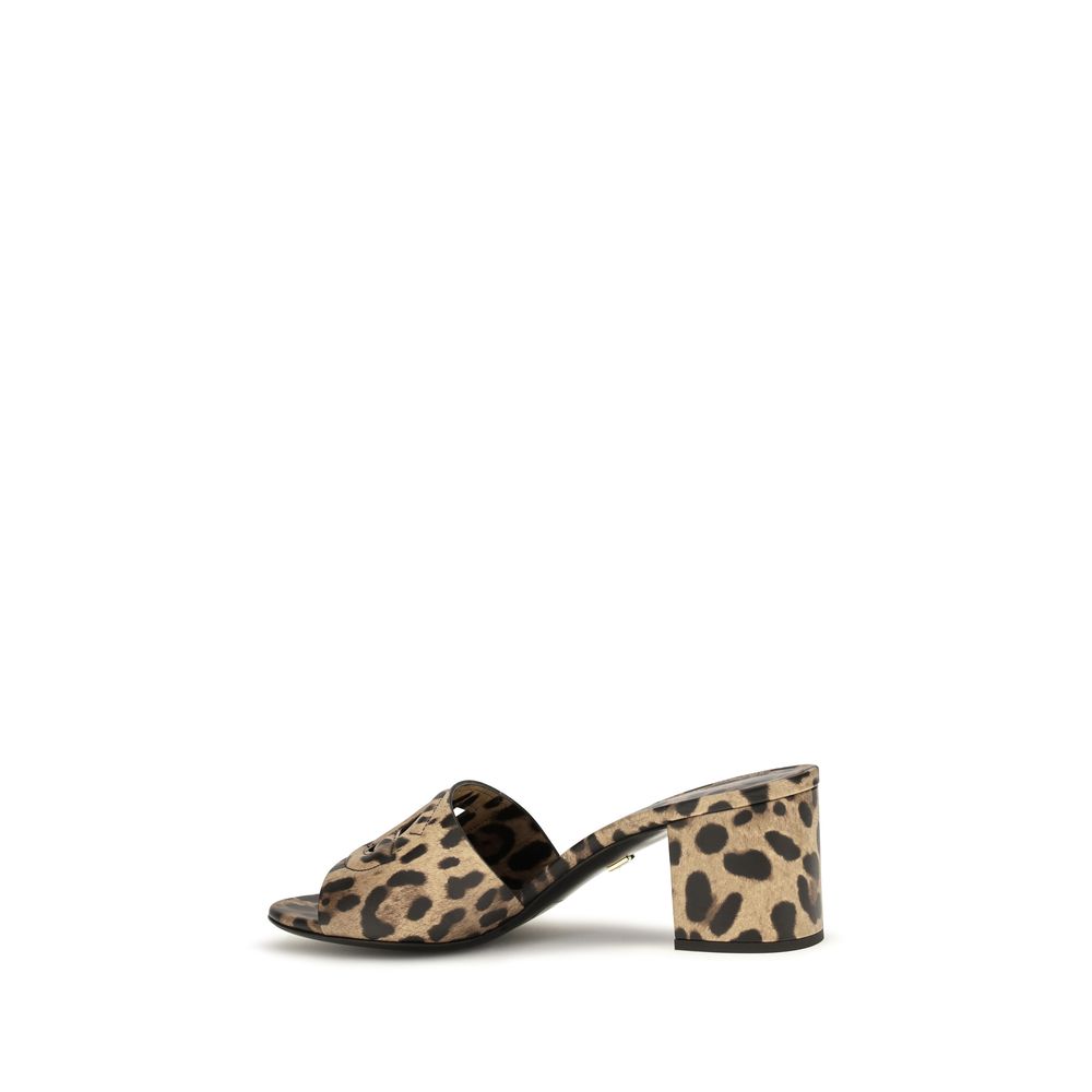Dolce & Gabbana Beige Kalbsleder Bos Taurus Mules