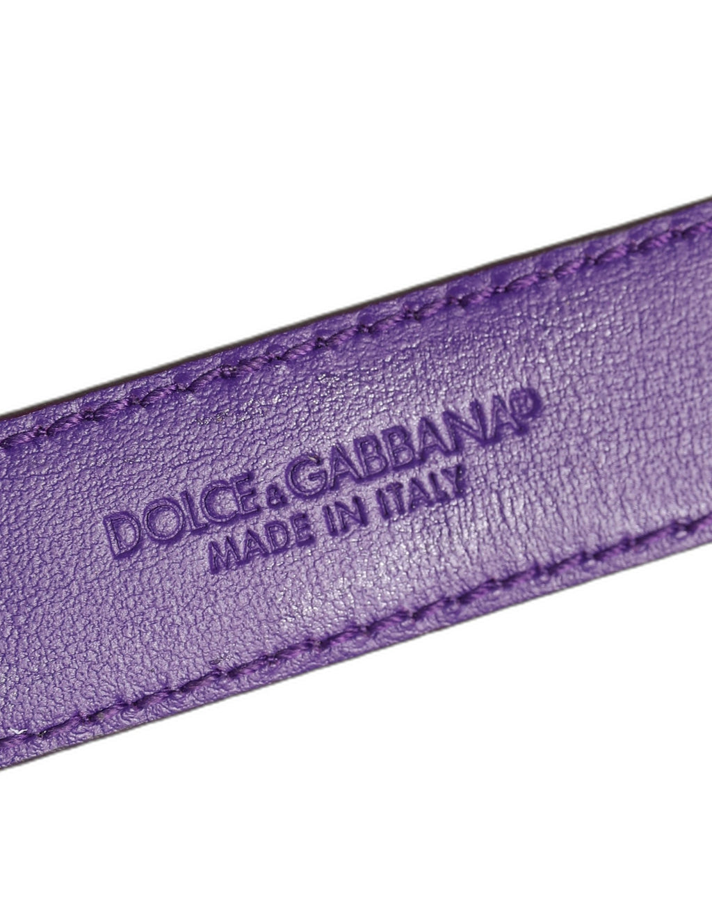 Dolce & Gabbana Violett geprägtes Leder Armband mit goldener Schnalle