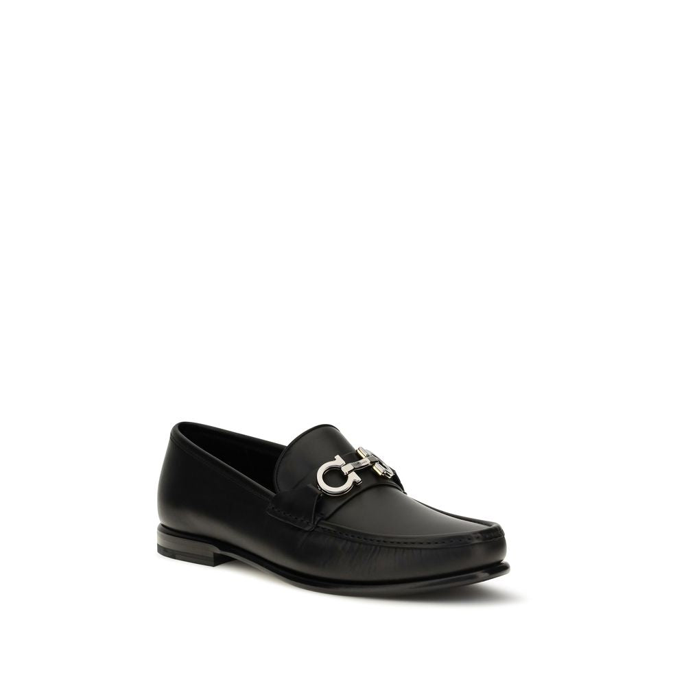 Ferragamo Schwarze "Bos Taurus" Kalbsleder Loafer zum Hineinschlüpfen