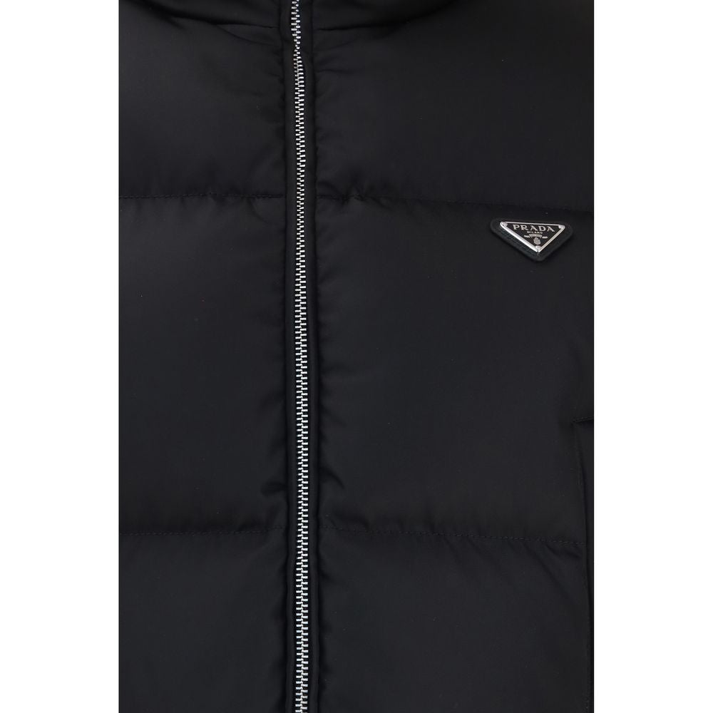 Prada Schwarze Daunenjacke aus Gänsedaunen, durchgehend