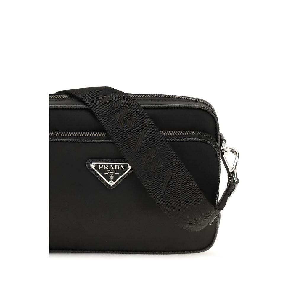 Prada Schwarze Schultertasche aus recyceltem Polyamid