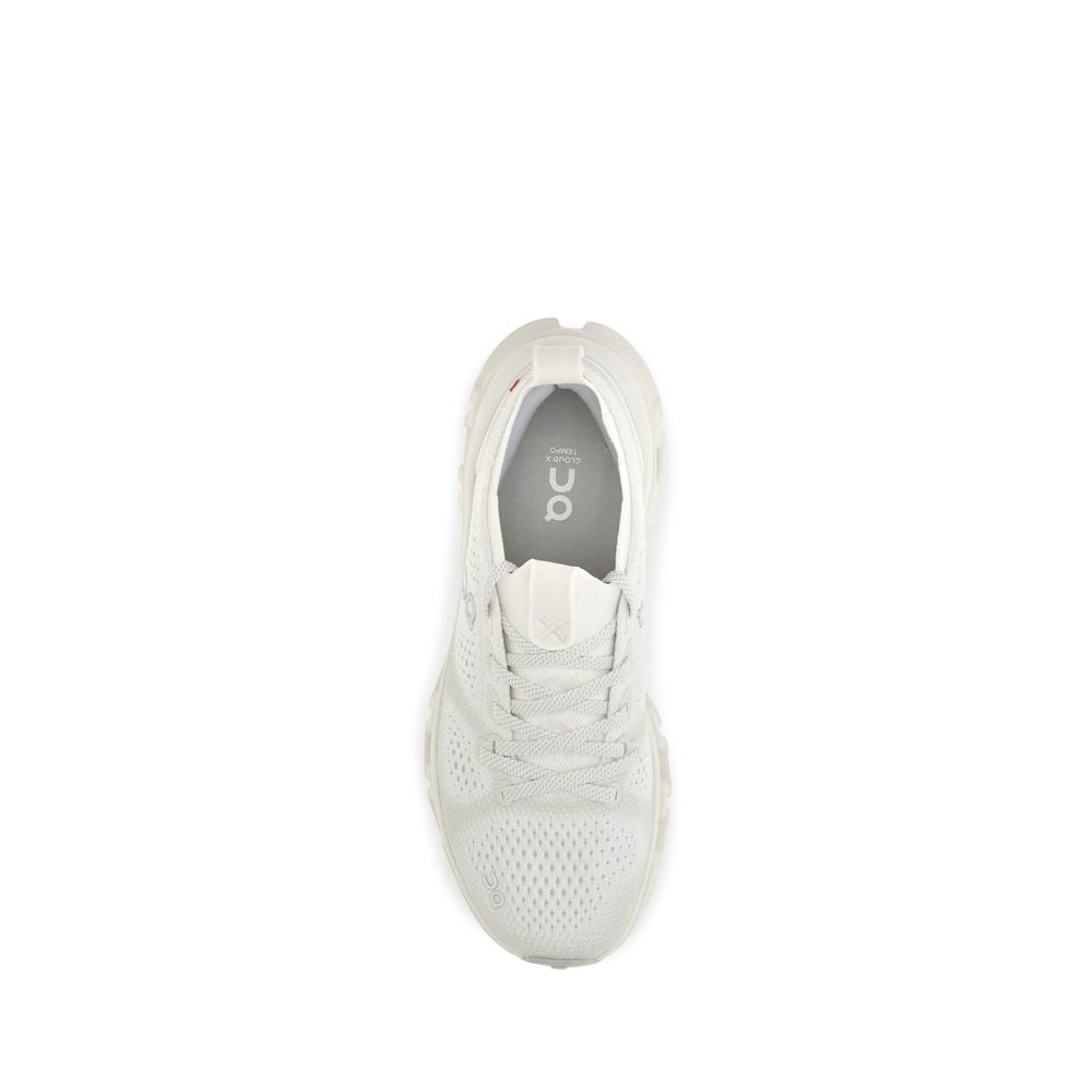 ON Weiße Stoff-Sneaker im Athletic-Look
