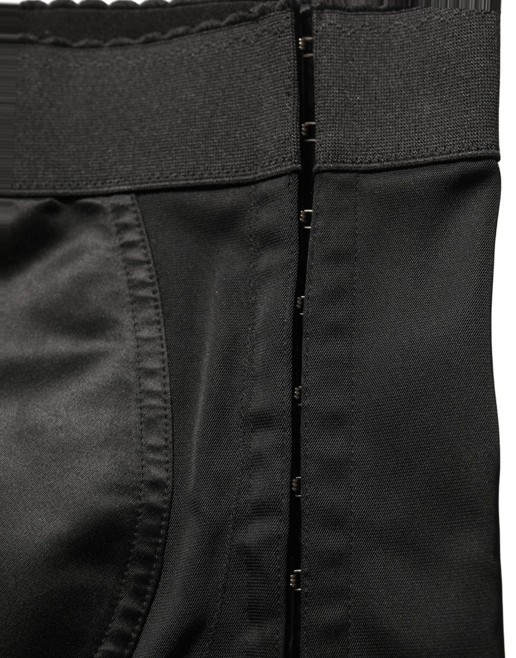 Dolce & Gabbana Schwarze High-Waist-Shorts aus Nylon mit elastischem Bund