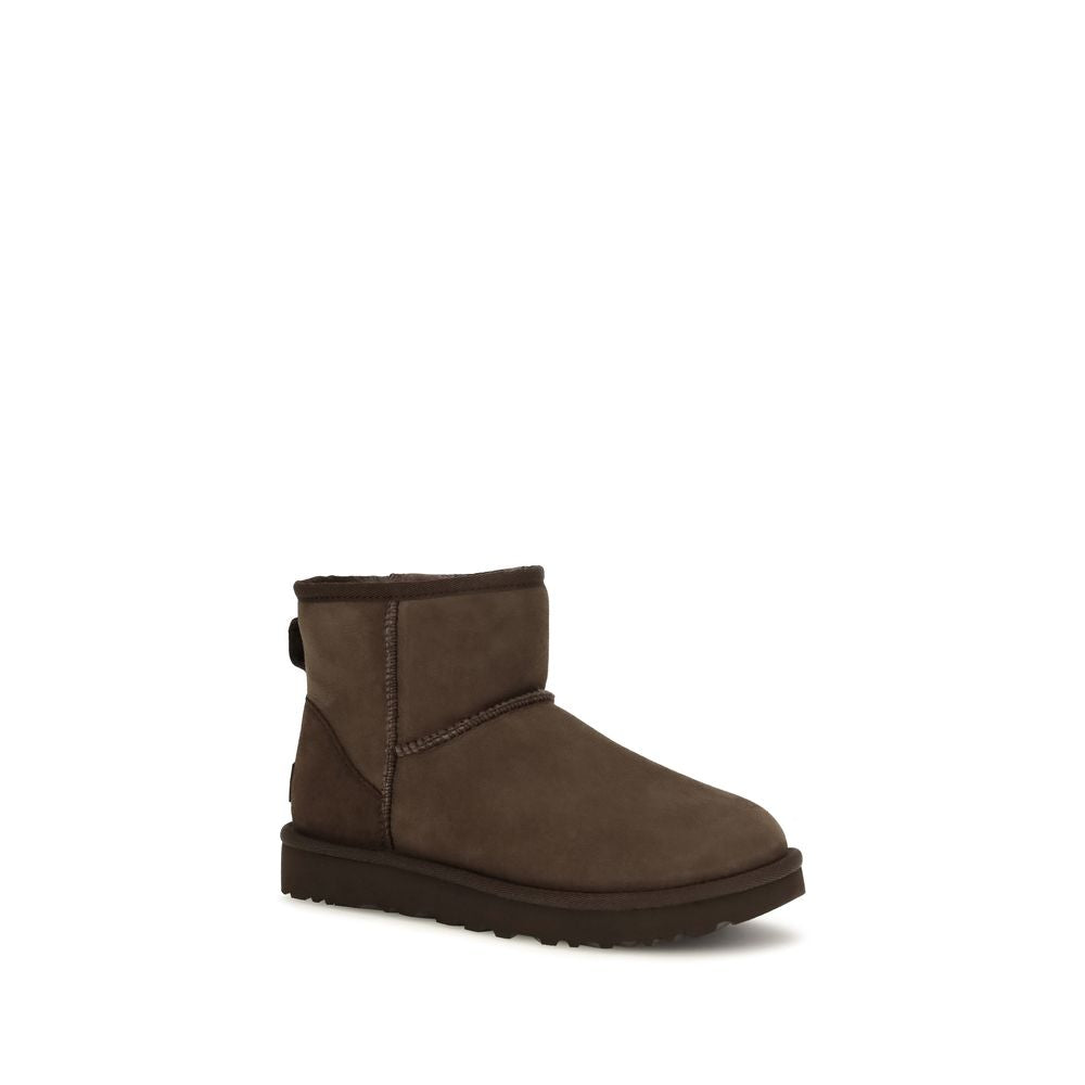 UGG Braune Ankle Boots aus Kalbsleder Bos Taurus