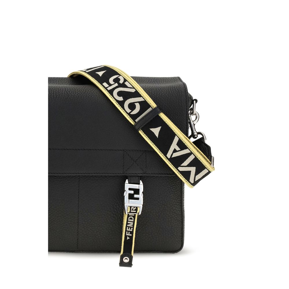 Fendi Schwarze Bos Taurus Kalbsleder Schultertasche