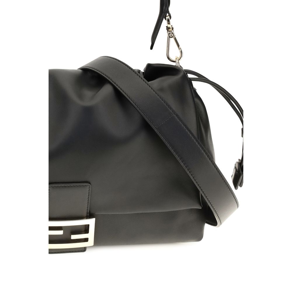 Fendi Schwarze Bos Taurus Kalbsleder Schultertasche
