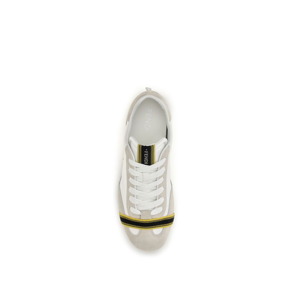 Fendi Graue Stoff-Sneaker mit niedrigem Schaft