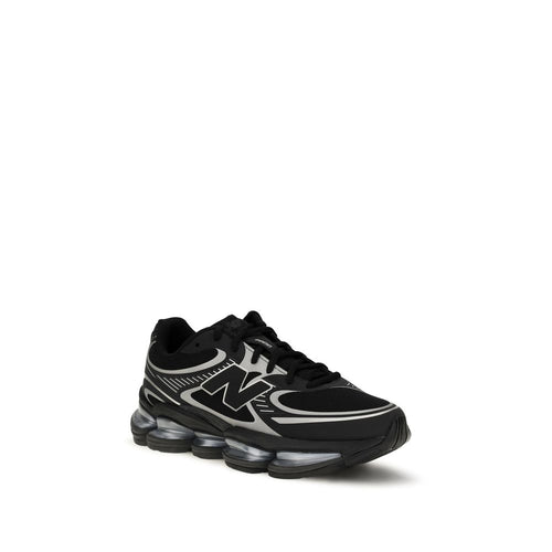New Balance Schwarze Stoff-Sneaker