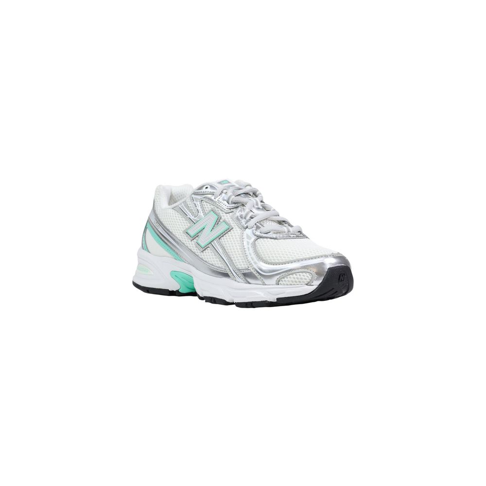 New Balance Silberne synthetische Sportsneakers