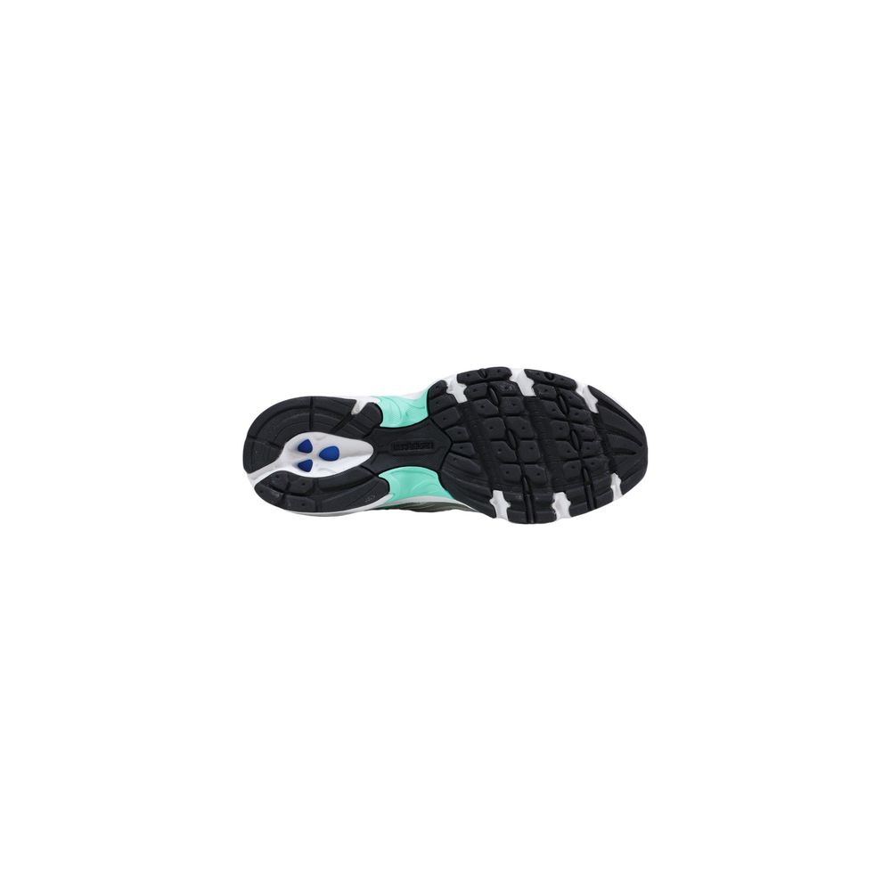 New Balance Silberne synthetische Sportsneakers