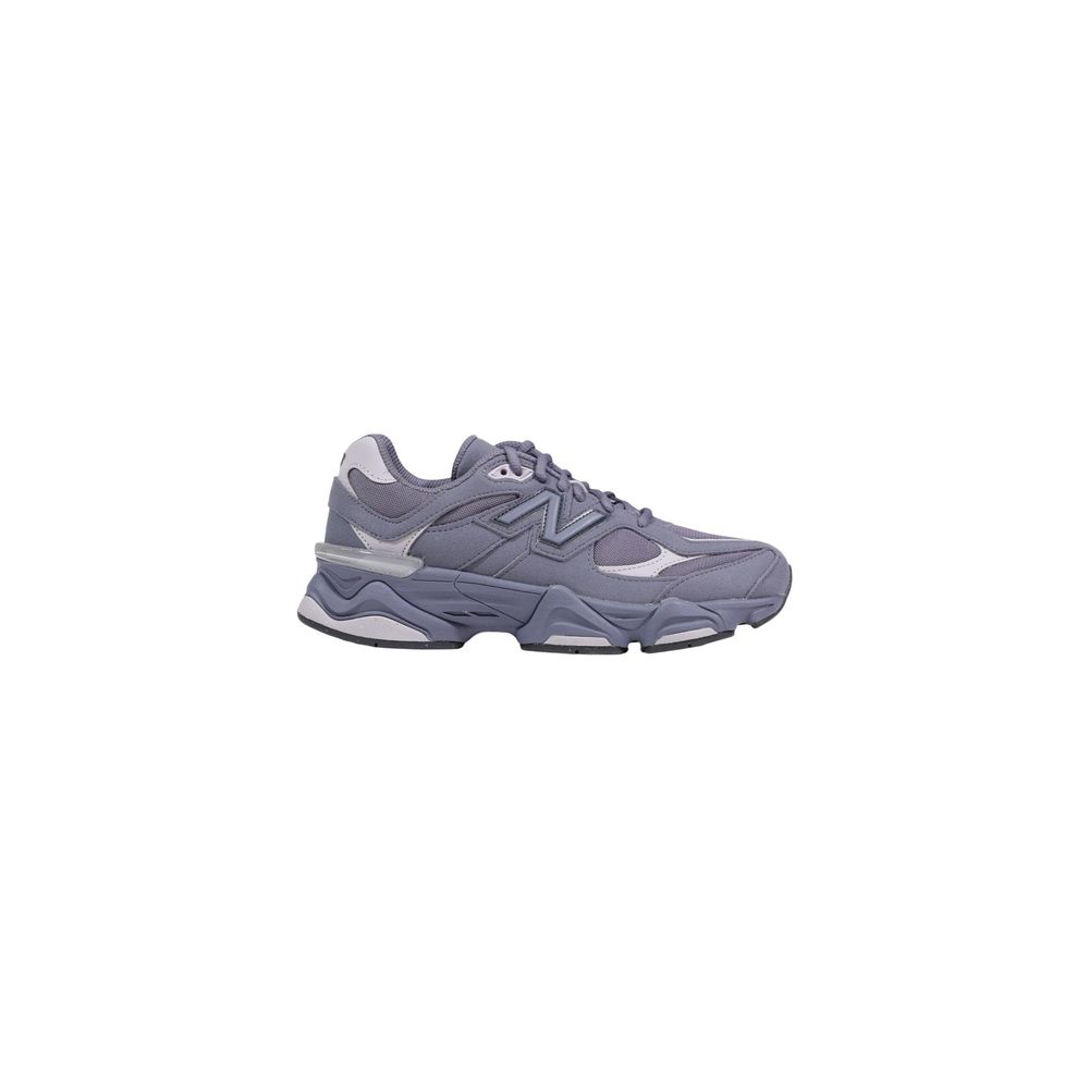 New Balance Graue Wildleder-Sneaker mit klobiger Sohle