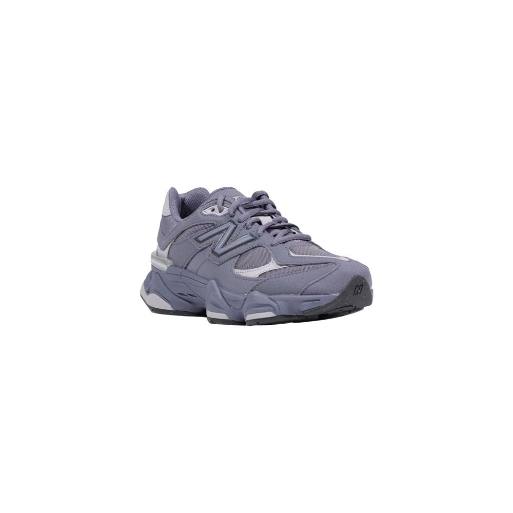 New Balance Graue Wildleder-Sneaker mit klobiger Sohle