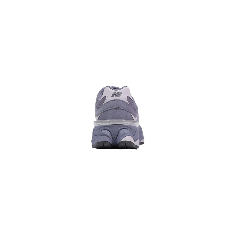 New Balance Graue Wildleder-Sneaker mit klobiger Sohle