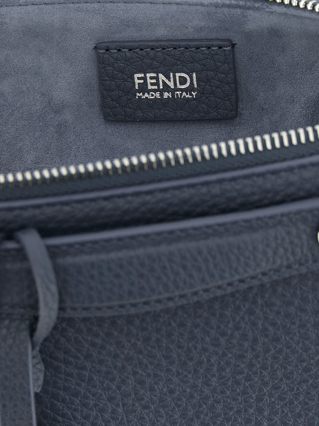 Fendi Blaue Clutch aus Kalbsleder