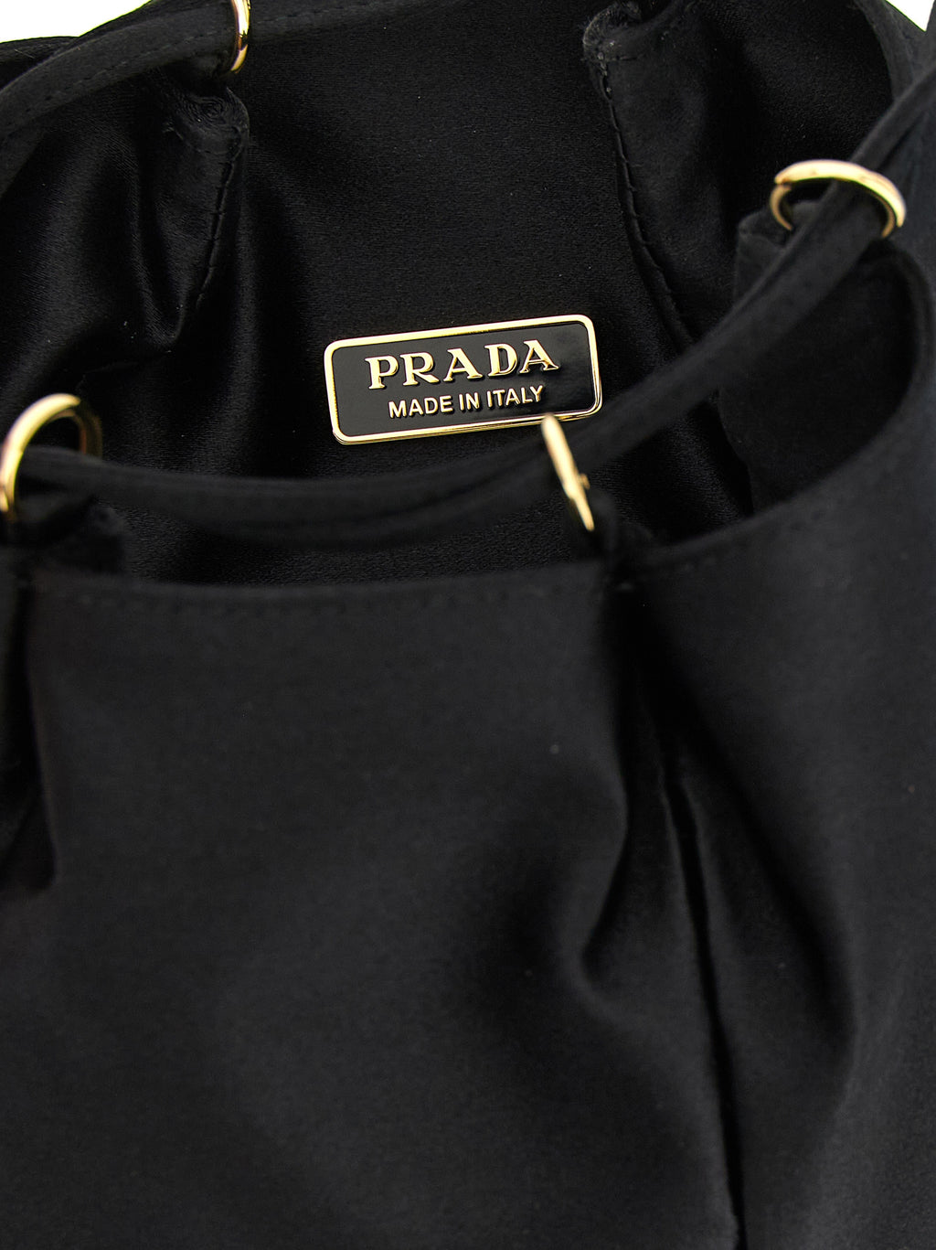 Prada Schwarze Schultertasche aus Viskose