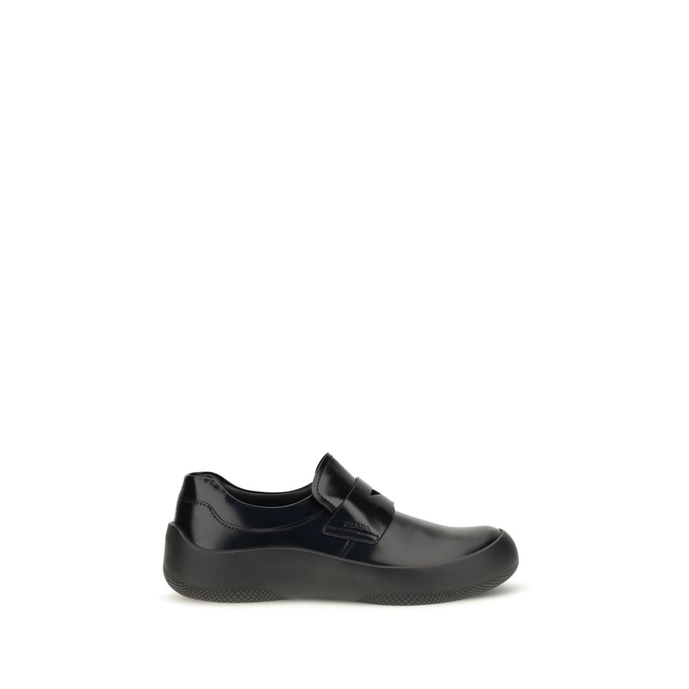 Prada Schwarze "Bos Taurus" Kalbsleder Loafer zum Hineinschlüpfen