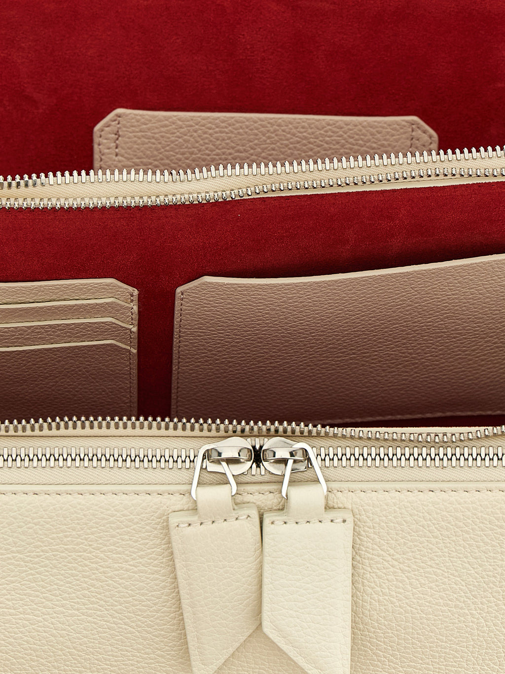 The Attico Weiße Kalbsleder-Schultertasche