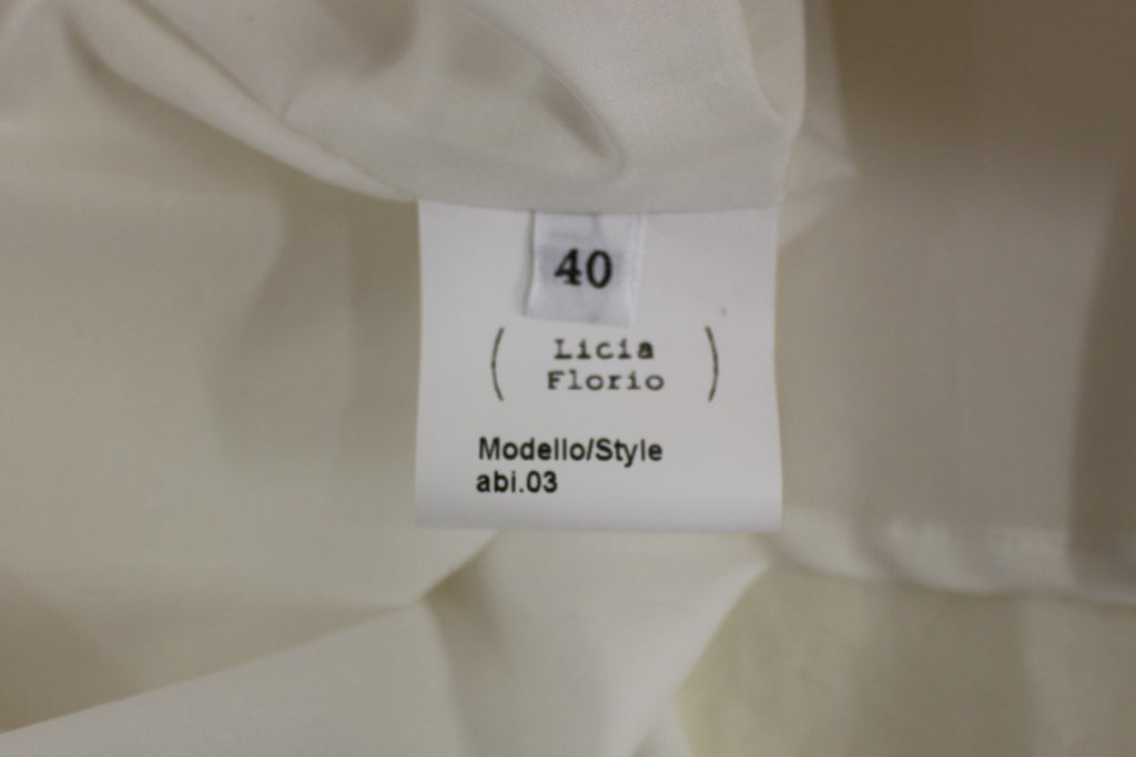 Licia Florio Weißes Neckholder-Teekleid in Knielänge