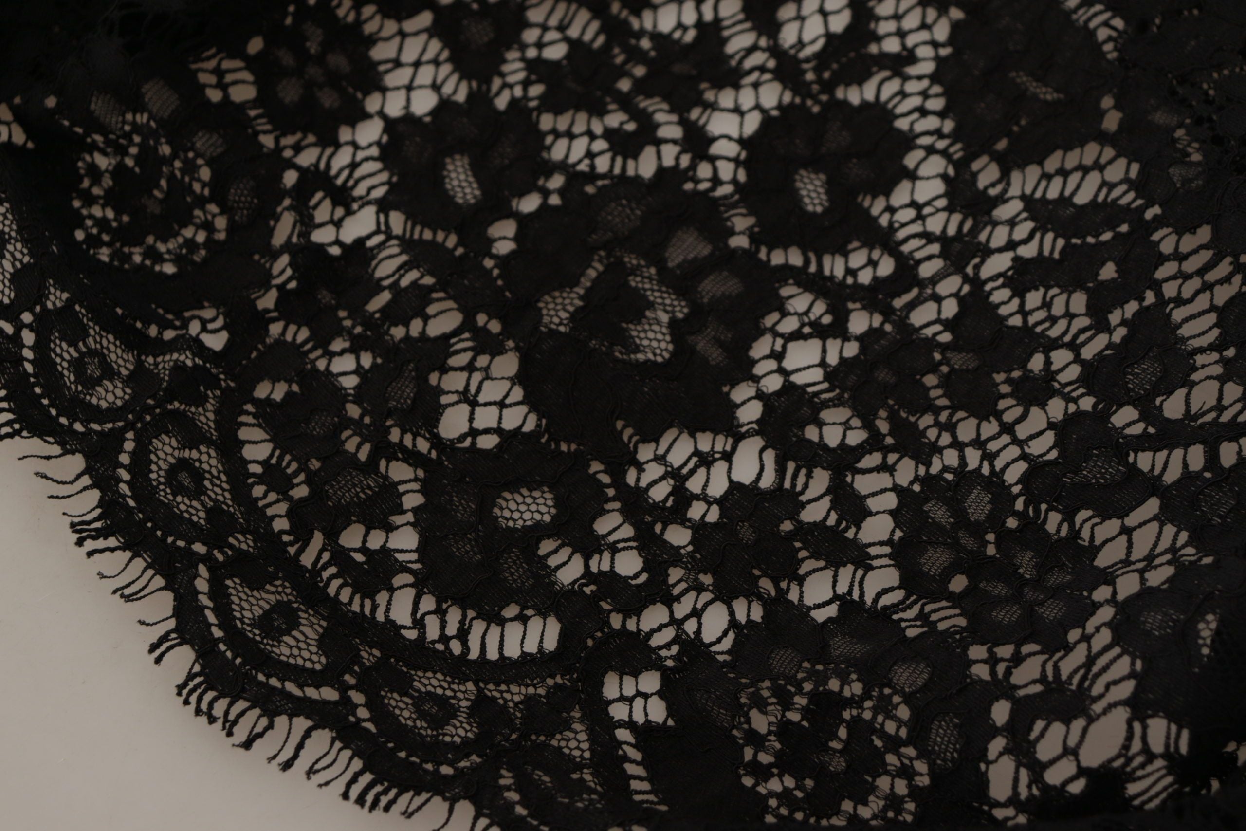 Dolce & Gabbana Schwarzer Spitzenpullover mit Blumenmuster Sicily Bluse