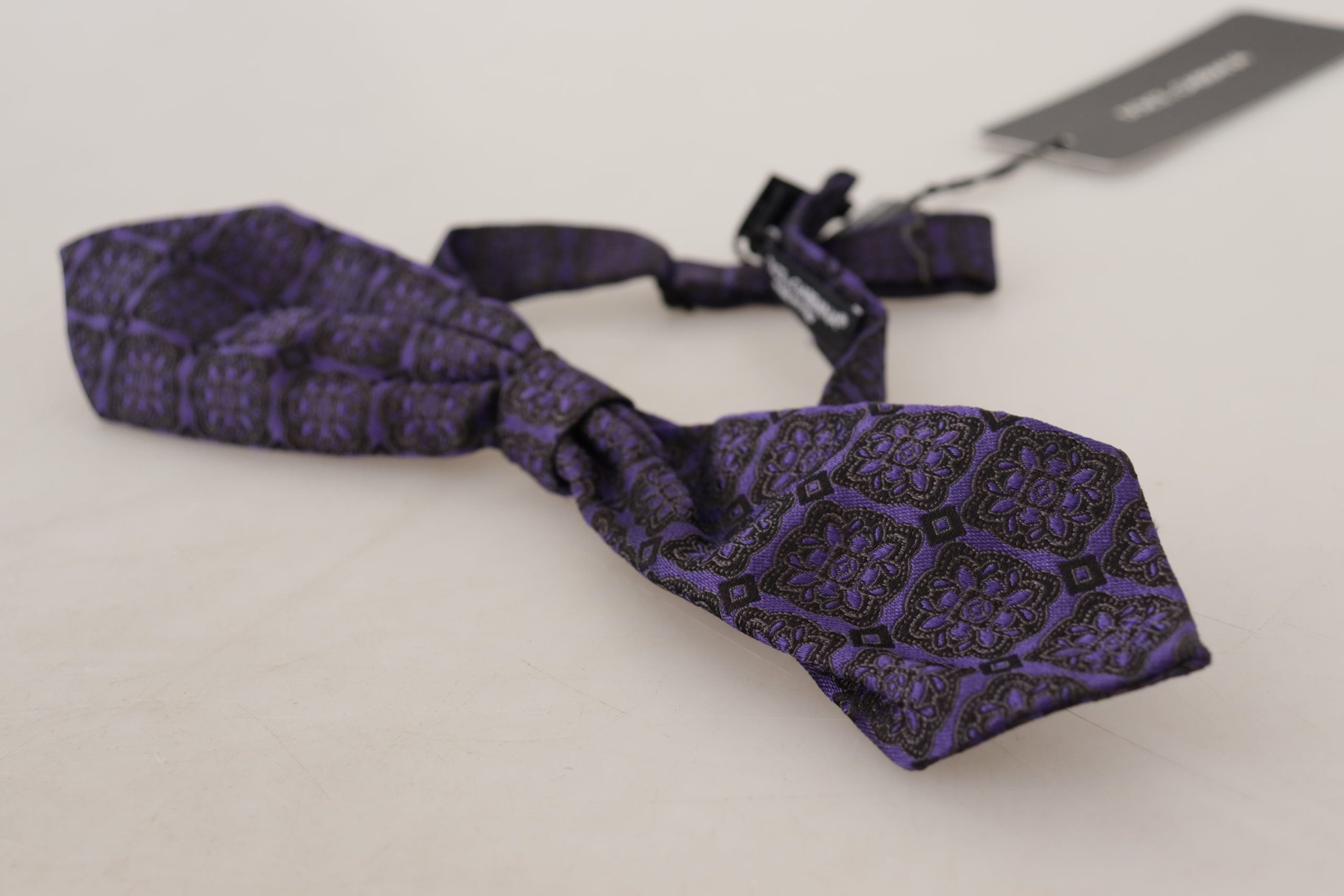Dolce & Gabbana Blaue geometrische Seidenkrawatte mit verstellbarem Ausschnitt
