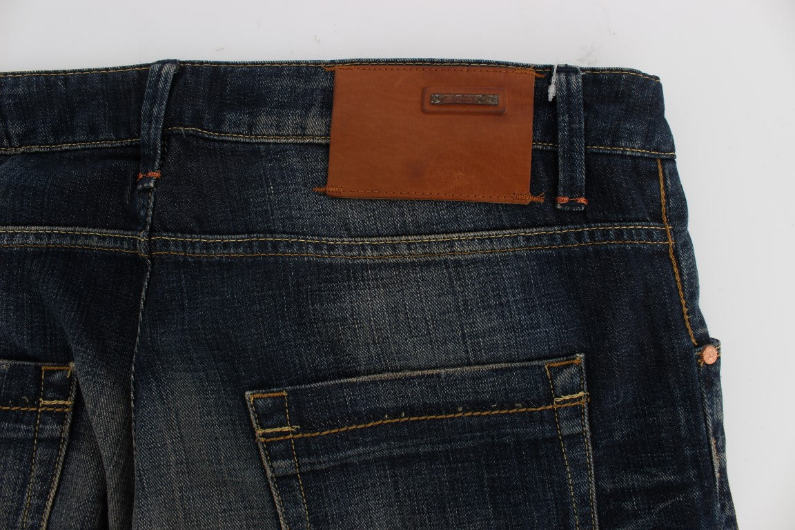 Acht Blaue Waschung Straight Fit Jeans mit niedriger Taille