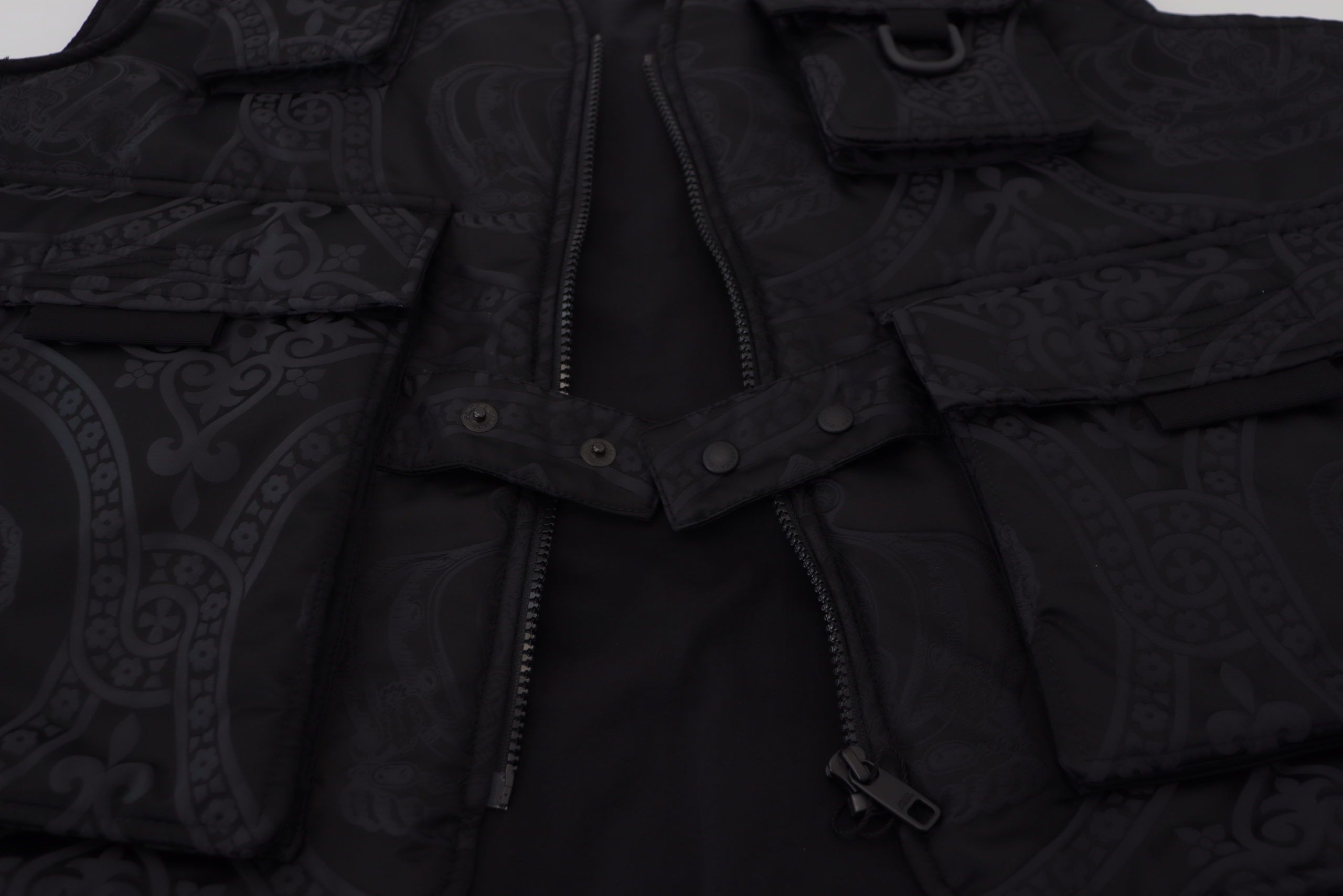 Dolce & Gabbana Black Sleeveless Nylon Jacket with Zipper