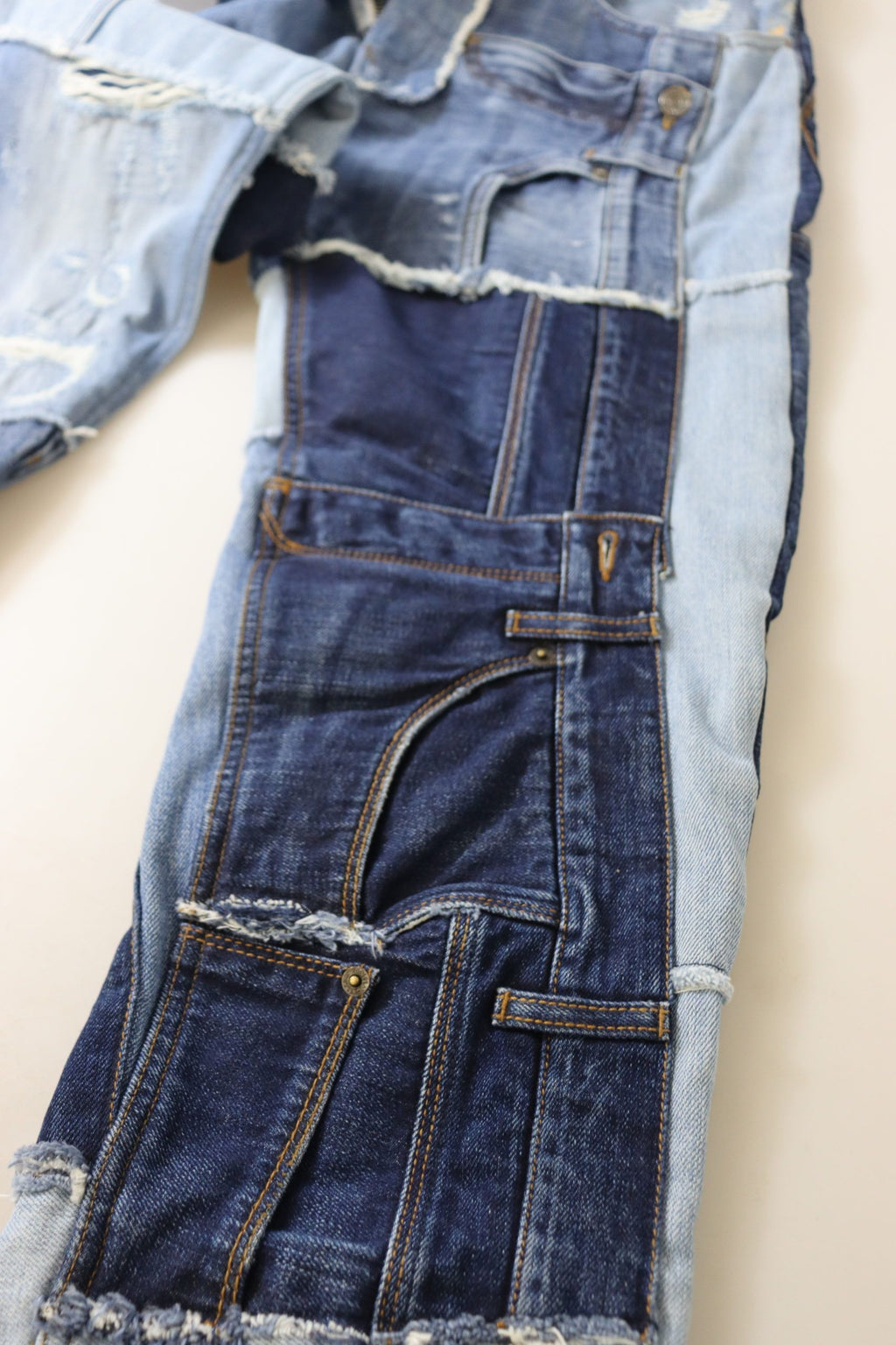 Dolce & Gabbana Multicolor Patchwork Denim Jeans mit hoher Taille