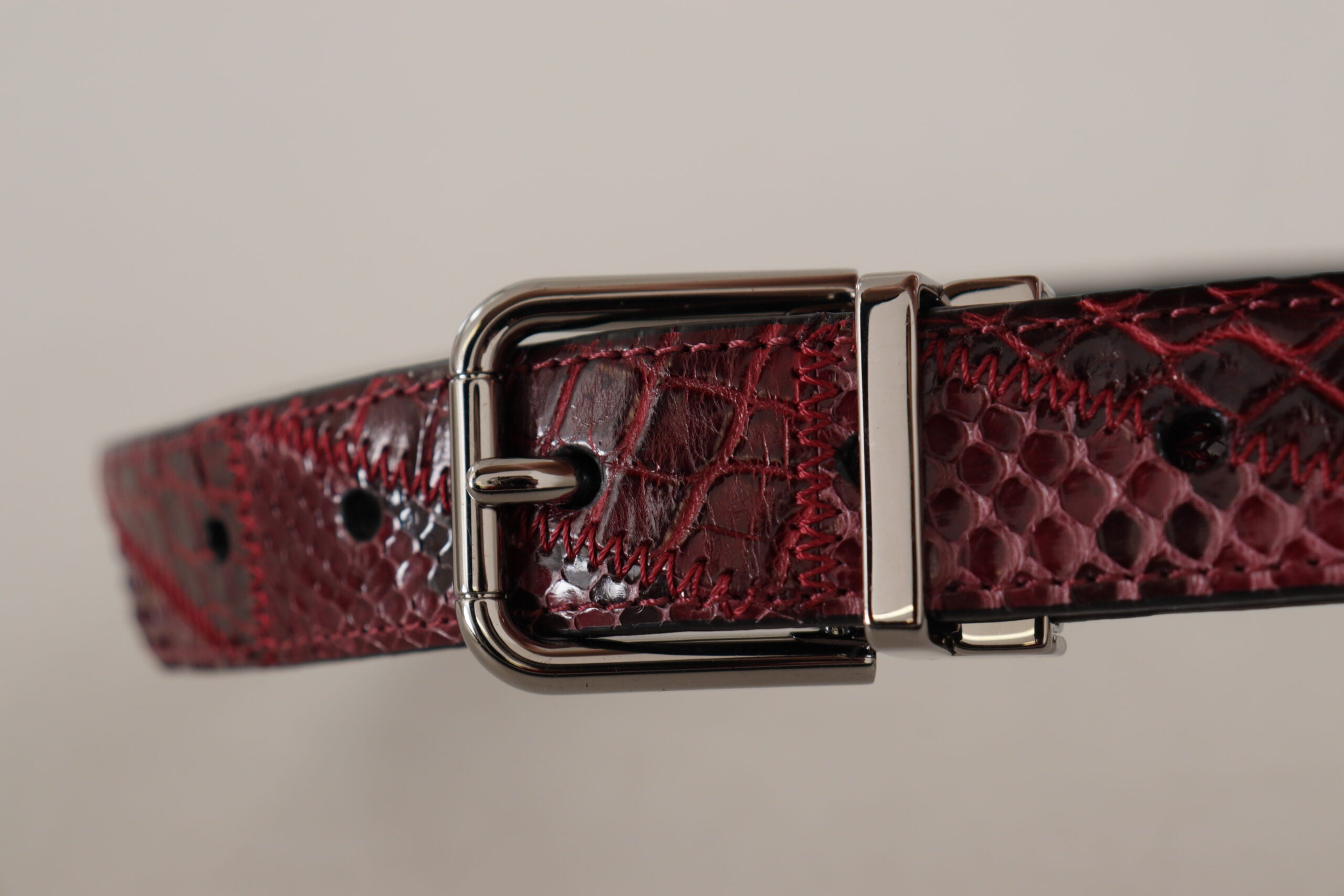 Dolce & Gabbana Roter Exotenleder-Gürtel mit Metall-Logo-Schnalle