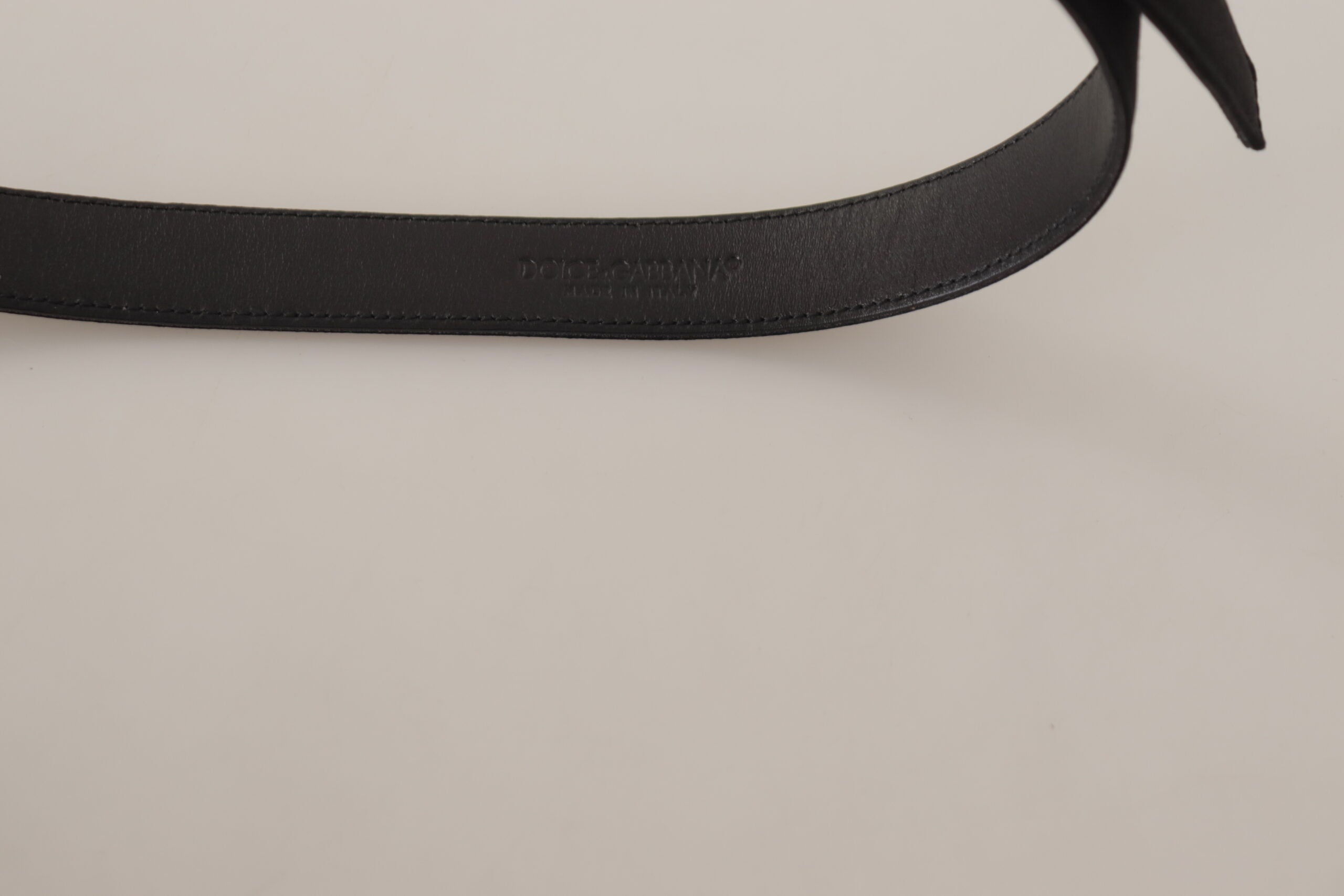 Dolce & Gabbana Black Calfskin Belt with Vintage-Effect Metal Buckle