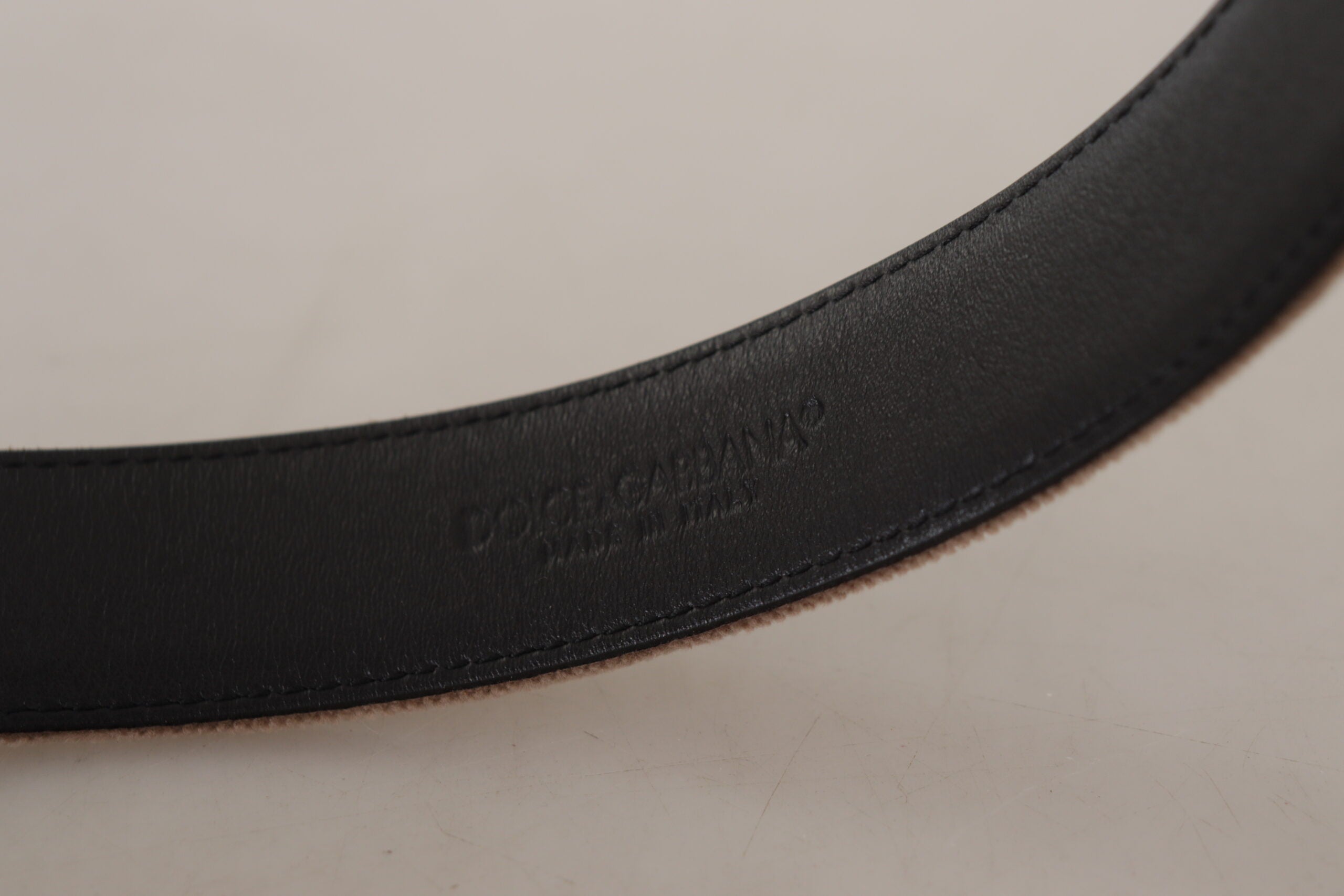 Dolce & Gabbana Hellbrauner Samtgürtel mit goldfarbener Logo-Metallschnalle