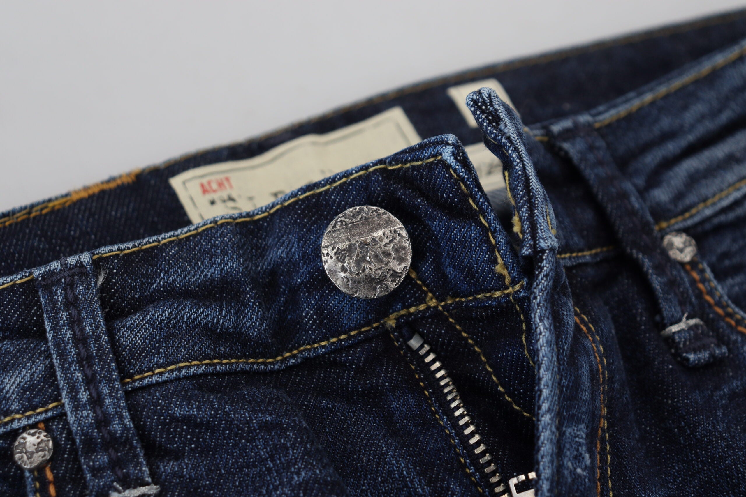 Acht Blau gewaschene Baumwolle mit niedriger Taille Damen Casual Jeans