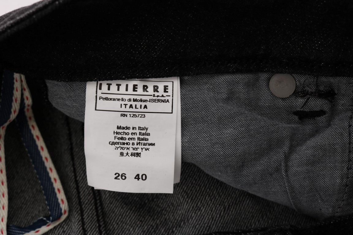 Acht Schwarze Denim-Baumwollhosen Slim Fit Jeans