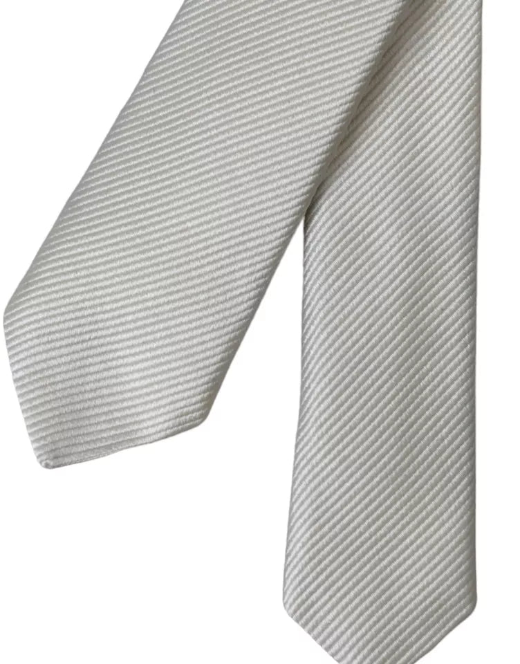 Dolce & Gabbana White Bow Tie in 100% Silk, Adjustable