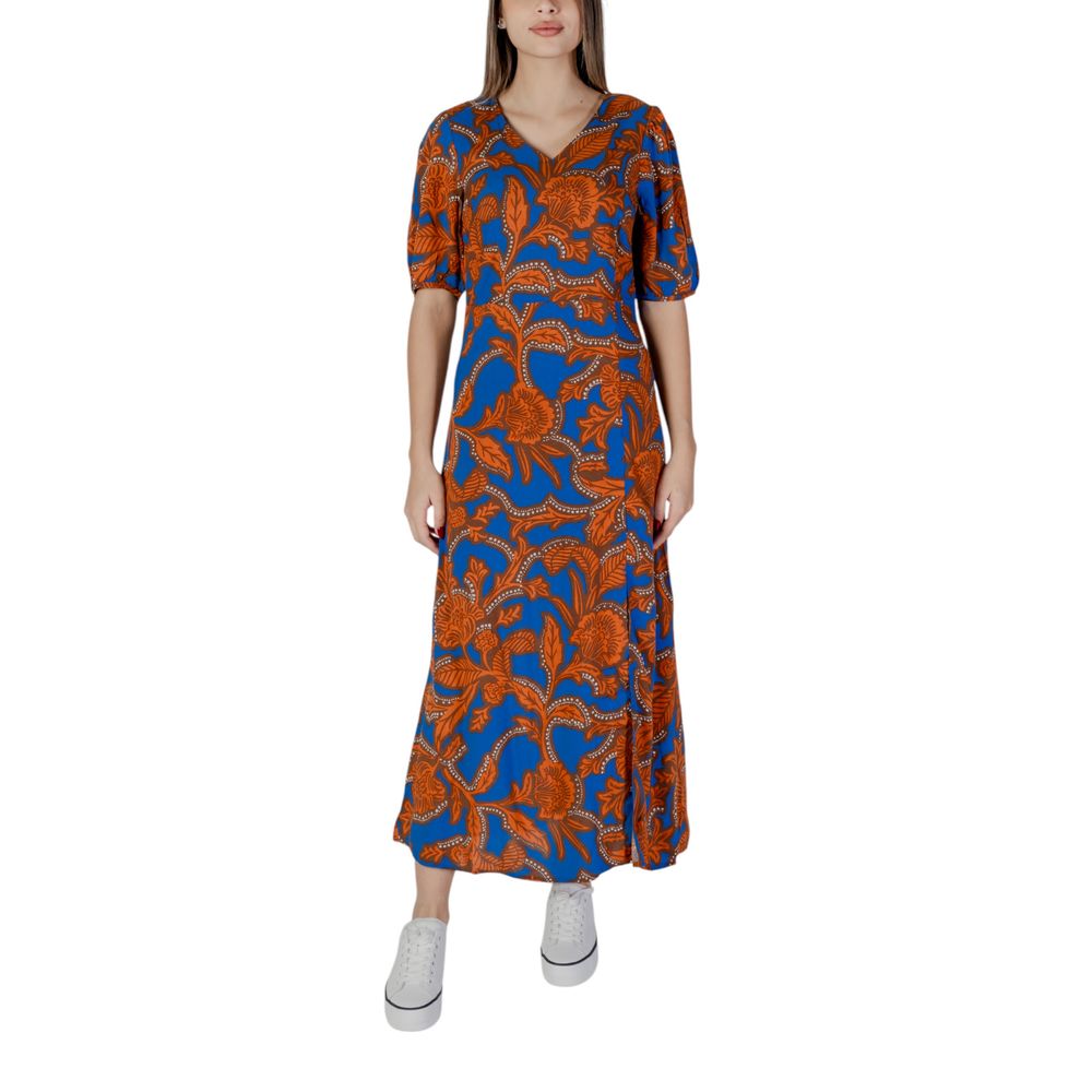 B.Young Blaues Viskose-Maxikleid