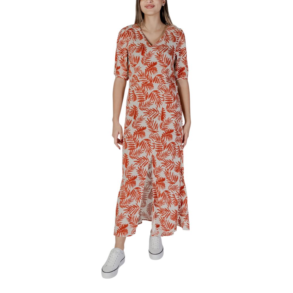 B.Young Rotes Viskose-Maxikleid