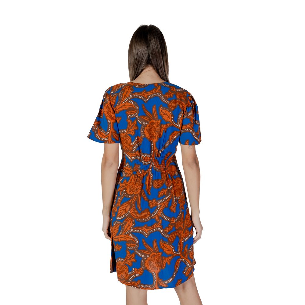 B.Young Blaues Viskose-Midi-Kleid