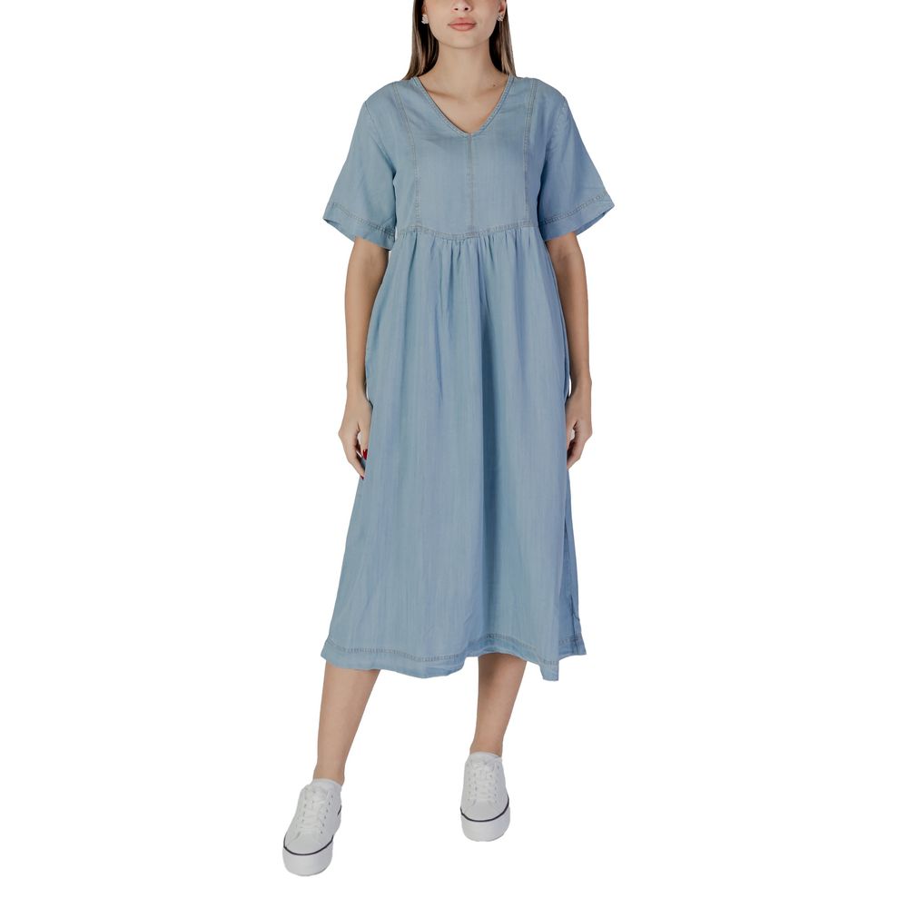 B.Young Hellblaues Baumwoll-Maxikleid