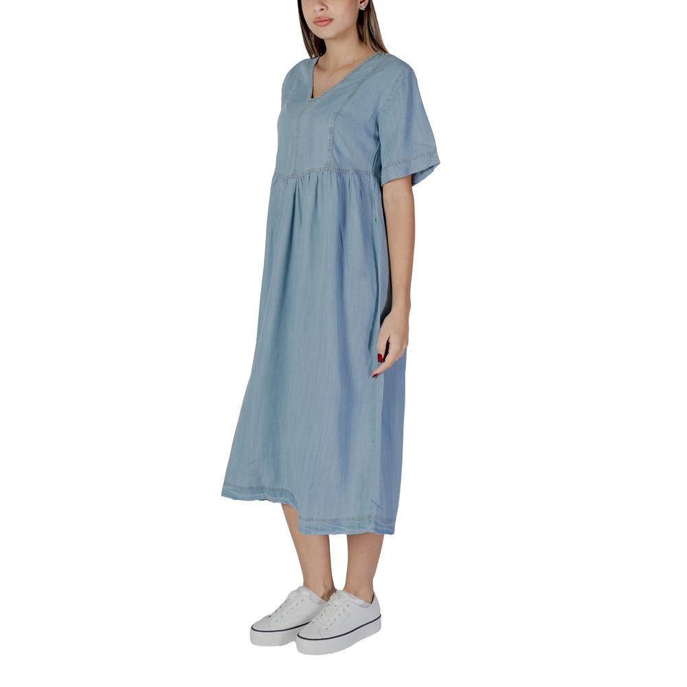 B.Young Hellblaues Baumwoll-Maxikleid