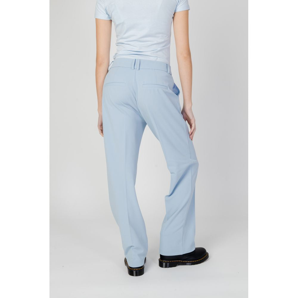 Only blue polyester trousers for leisure