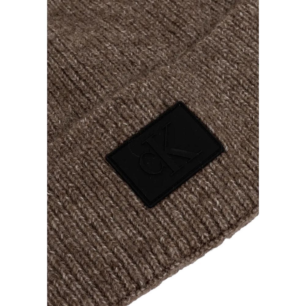 Calvin Klein Jeans Braune Marabou-Kappe (Baseball-Mütze)