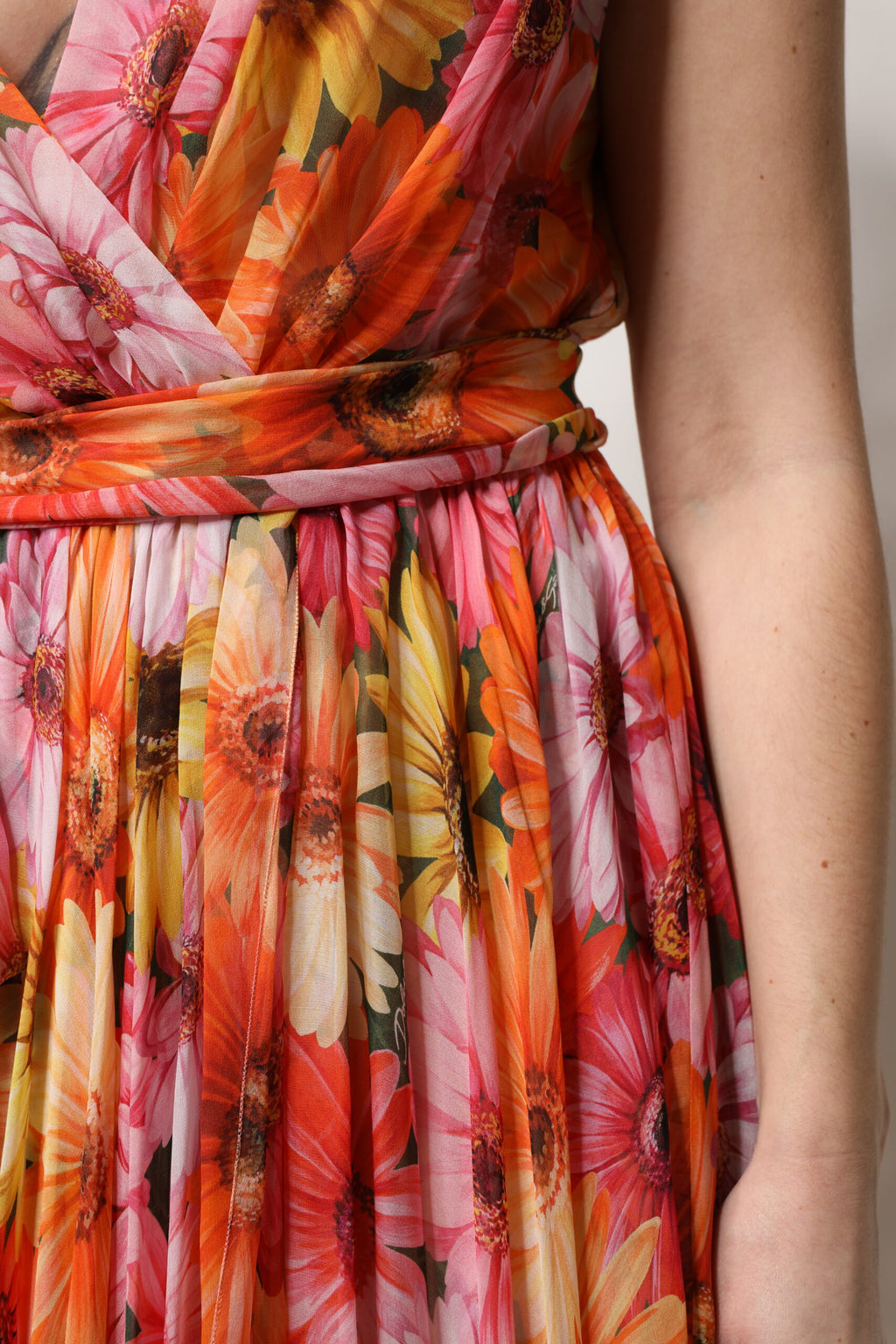 Dolce & Gabbana Multicolor Floral Seide V-Ausschnitt Chiffon Kleid