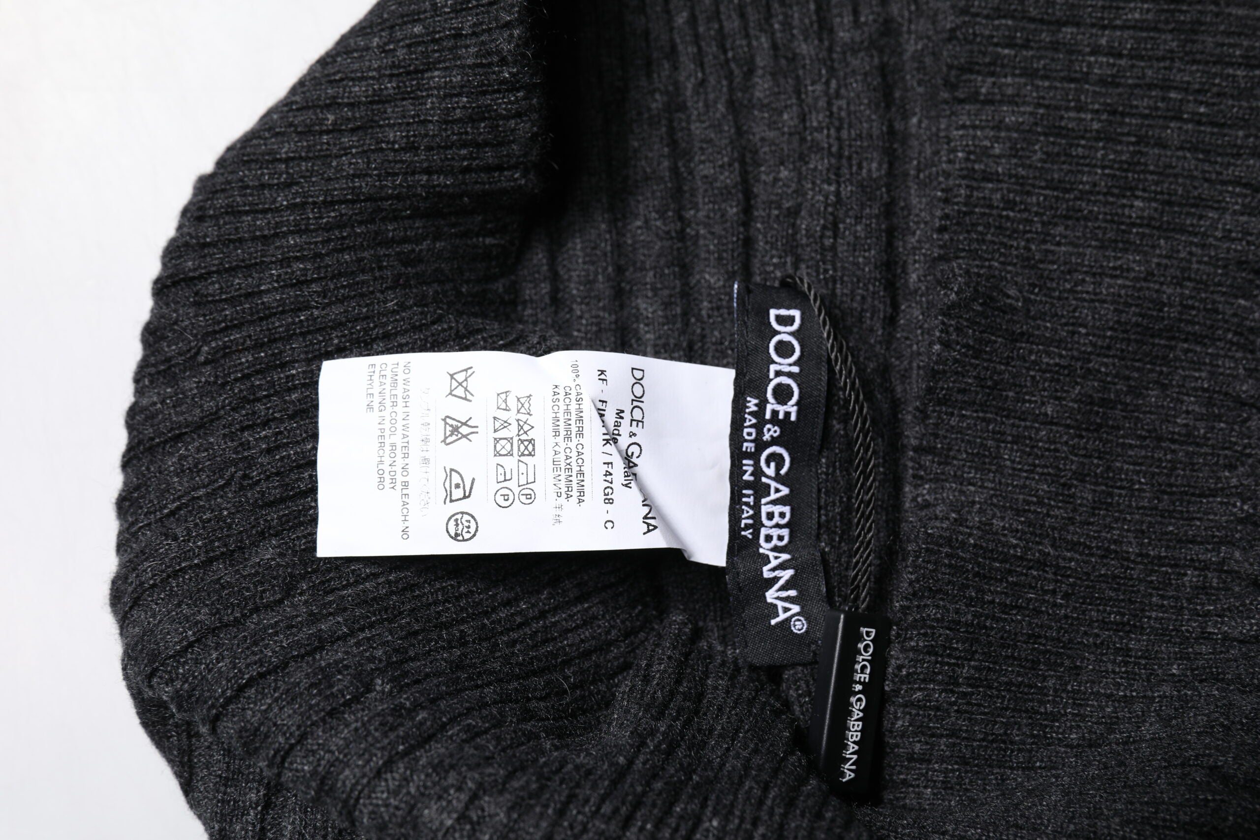 Dolce & Gabbana Black Cashmere Knit Neck Warmer Foulard Scarf